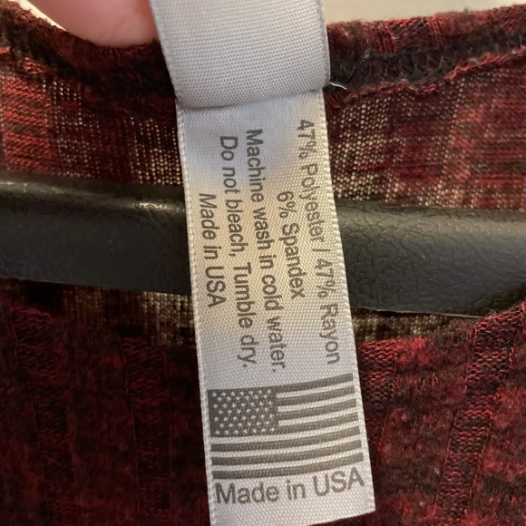 Go Couture Maroon Textured Below the Knee Dress - Picture 7 of 7